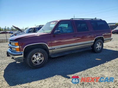 1999 CHEVROLET SUBURBAN K1500 3GNFK16R9XG194038 - główne zdjęcie licytacji z USA - miniatura
