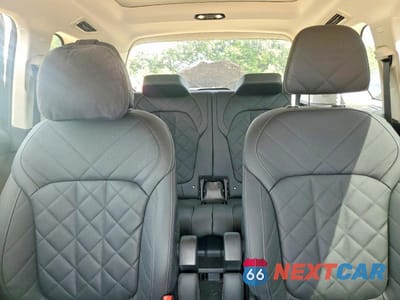 Zdjęcie 10 z 13 samochodu: 2023 BMW X7 XDRIVE40I VIN:5UX23EM02P9N95347 - miniatura