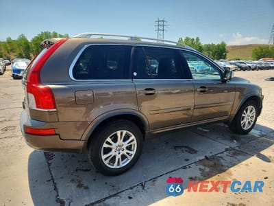 Trzecie zdjęcie samochodu z tyłu: 2013 VOLVO XC90 3.2 VIN:YV4952CZ7D1665960 - miniatura