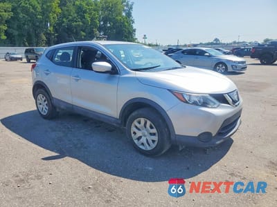 Czwarte zdjęcie samochodu z boku: 2018 NISSAN ROGUE SPORT S VIN:JN1BJ1CP1JW156666 - miniatura
