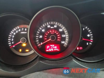Zdjęcie 9 z 12 samochodu: 2010 KIA FORTE EX VIN:KNAFU4A2XA5055420 - miniatura