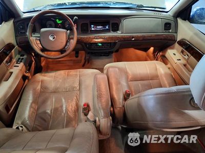 Zdjęcie 8 z 12 samochodu: 2007 MERCURY GRAND MARQUIS LS VIN:2MEFM75W17X616207 - miniatura