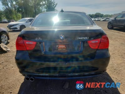 Zdjęcie 6 z 12 samochodu: 2009 BMW 328 XI SULEV VIN:WBAPK53569A510645 - miniatura