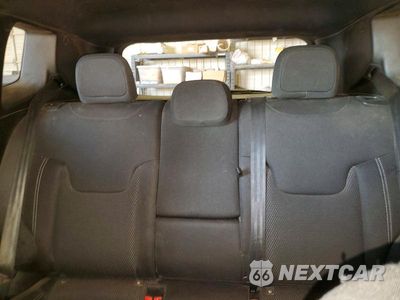 Zdjęcie 10 z 13 samochodu: 2022 JEEP RENEGADE ALTITUDE VIN:ZACNJDE17NPN96542 - miniatura