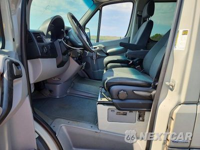 Zdjęcie 8 z 14 samochodu: 2013 MERCEDES-BENZ SPRINTER 2500 VIN:WD4PE7CC4D5788598 - miniatura