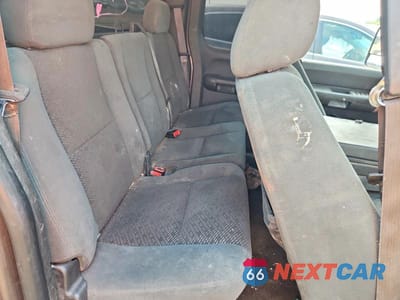 Zdjęcie 10 z 12 samochodu: 2008 GMC SIERRA K1500 VIN:2GTEK19C381309304 - miniatura