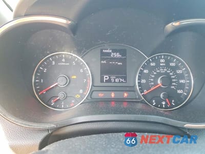 Zdjęcie 9 z 12 samochodu: 2016 KIA FORTE LX VIN:KNAFK4A6XG5543154 - miniatura