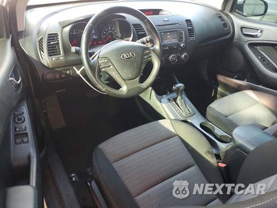 Zdjęcie 8 z 12 samochodu: 2016 KIA FORTE EX VIN:KNAFX6A89G5599648 - miniatura