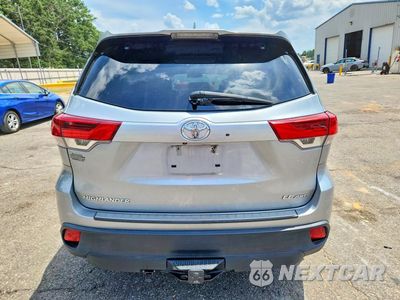 Zdjęcie 6 z 13 samochodu: 2018 TOYOTA HIGHLANDER LE PLUS VIN:5TDBZRFH3JS831801 - miniatura