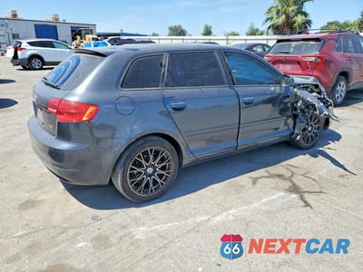 Trzecie zdjęcie samochodu z tyłu: 2013 AUDI A3 PREMIUM PLUS VIN:WAUKJAFM4DA028225 - miniatura