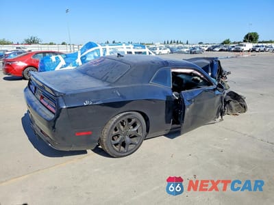 Trzecie zdjęcie samochodu z tyłu: 2016 DODGE CHALLENGER R/T VIN:2C3CDZBT3GH101864 - miniatura