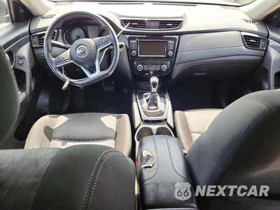 Zdjęcie 8 z 12 samochodu: 2020 NISSAN ROGUE SV VIN:JN8AT2MTXLW033962 - miniatura