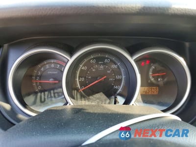 Zdjęcie 9 z 14 samochodu: 2010 NISSAN VERSA 1.8 S VIN:3N1BC1CP3AL374026 - miniatura