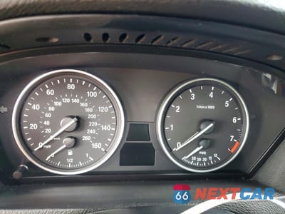 Zdjęcie 9 z 13 samochodu: 2013 BMW X5 XDRIVE50I VIN:5UXZV8C57DL426589 - miniatura