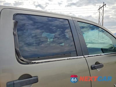 Zdjęcie 10 z 12 samochodu: 2006 NISSAN TITAN XE VIN:1N6AA07B76N512405 - miniatura
