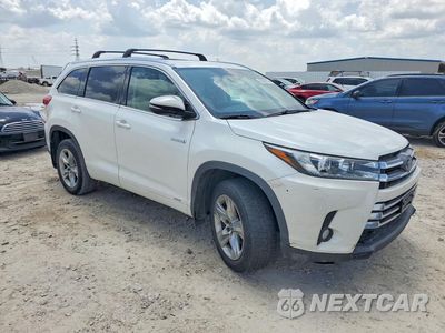 Czwarte zdjęcie samochodu z boku: 2017 TOYOTA HIGHLANDER HYBRID LIMITED VIN:5TDDGRFH3HS021383 - miniatura