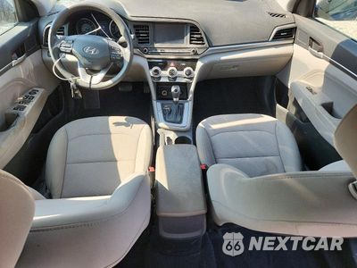 Zdjęcie 8 z 13 samochodu: 2019 HYUNDAI ELANTRA SEL VIN:5NPD84LF0KH479429 - miniatura