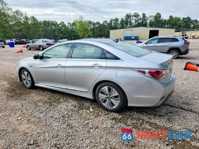 Drugie zdjęcie samochodu z przodu: 2015 HYUNDAI SONATA HYBRID LIMITED VIN:KMHEC4A40FA129506 - miniatura