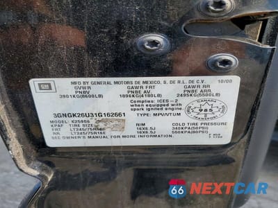 Zdjęcie 13 z 13 samochodu: 2001 CHEVROLET SUBURBAN K2500 VIN:3GNGK26U31G162661 - miniatura