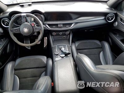 Zdjęcie 8 z 13 samochodu: 2018 ALFA ROMEO STELVIO QUADRIFOGLIO VIN:ZASFAKEV8J7C17691 - miniatura