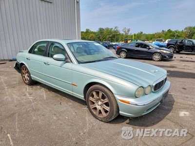 Czwarte zdjęcie samochodu z boku: 2004 JAGUAR XJ8 VIN:SAJWA71C54SG31723 - miniatura
