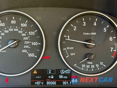Zdjęcie 8 z 10 samochodu: 2013 BMW 328 I VIN:WBA3A5C53DF453494 - miniatura