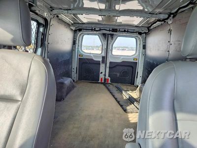 Zdjęcie 13 z 20 samochodu: 2019 FORD TRANSIT T-150 VIN:1FTYE1ZM3KKB79352 - miniatura
