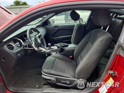 Zdjęcie 7 z 12 samochodu: 2014 FORD MUSTANG VIN:1ZVBP8CF0E5281128 - miniatura