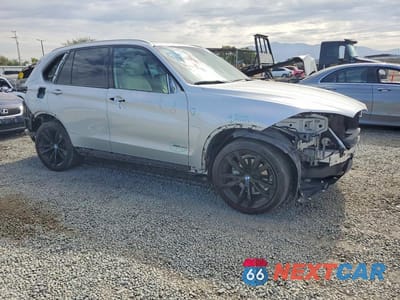 Czwarte zdjęcie samochodu z boku: 2018 BMW X5 SDRIVE35I VIN:5UXKR2C5XJ0Z20462 - miniatura