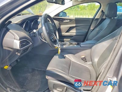 Zdjęcie 7 z 12 samochodu: 2017 JAGUAR XE PREMIUM VIN:SAJAJ4BV1HA950487 - miniatura