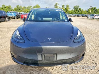 Piąte zdjęcie samochodu w środku: 2022 TESLA MODEL Y VIN:7SAYGDEF9NF461955 - miniatura