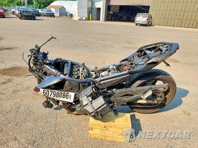 Trzecie zdjęcie samochodu z tyłu: 2009 YAMAHA FZ6 R VIN:JYARJ18E09A001064 - miniatura