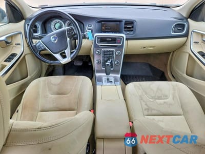 Zdjęcie 8 z 12 samochodu: 2012 VOLVO S60 T5 VIN:YV1622FSXC2057740 - miniatura