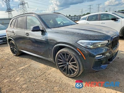 Czwarte zdjęcie samochodu z boku: 2021 BMW X5 XDRIVE40I VIN:5UXCR6C01M9E43262 - miniatura