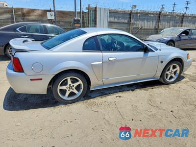 Trzecie zdjęcie samochodu z tyłu: 2004 FORD MUSTANG GT VIN:1FAFP42X84F212595 - miniatura