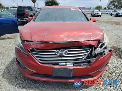 Piąte zdjęcie samochodu w środku: 2017 HYUNDAI SONATA SE VIN:5NPE24AF5HH469044 - miniatura