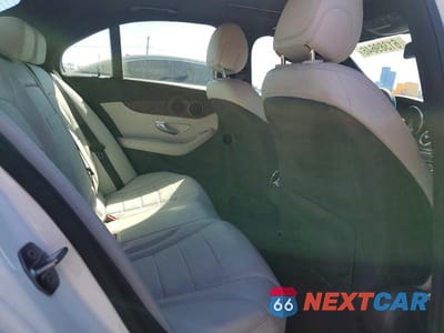 Zdjęcie 10 z 12 samochodu: 2018 MERCEDES-BENZ C 300 VIN:55SWF4JB8JU274869 - miniatura