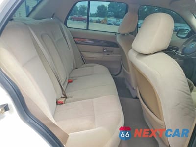 Zdjęcie 10 z 13 samochodu: 2005 MERCURY GRAND MARQUIS GS VIN:2MEFM74W55X630030 - miniatura