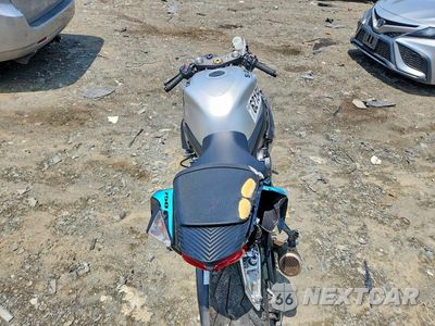 Zdjęcie 6 z 8 samochodu: 2026 SUZUKI GSX-R750 VIN:JS1GR7MA4T7100284 - miniatura