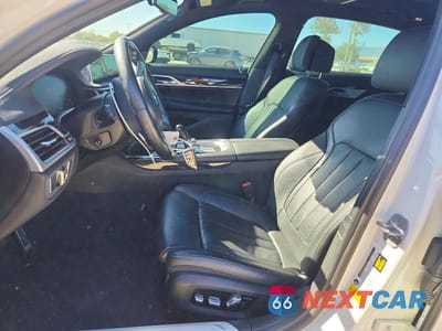 Zdjęcie 7 z 12 samochodu: 2022 BMW 740 I VIN:WBA7T2C0XNCJ48253 - miniatura