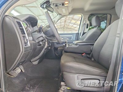 Zdjęcie 7 z 12 samochodu: 2019 RAM 1500 CLASSIC SLT VIN:1C6RR7GTXKS736805 - miniatura