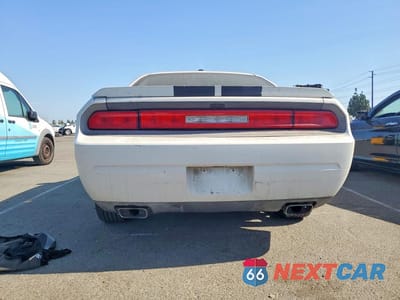 Zdjęcie 6 z 12 samochodu: 2013 DODGE CHALLENGER SXT VIN:2C3CDYAGXDH649371 - miniatura