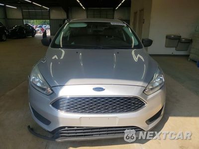 Piąte zdjęcie samochodu w środku: 2016 FORD FOCUS S VIN:1FADP3E20GL376009 - miniatura