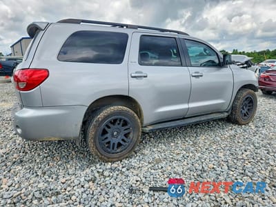 Trzecie zdjęcie samochodu z tyłu: 2017 TOYOTA SEQUOIA SR5 VIN:5TDBY5G18HS155496 - miniatura