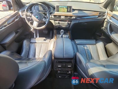 Zdjęcie 8 z 13 samochodu: 2015 BMW X5 XDRIVE35I VIN:5UXKR0C50F0P06365 - miniatura