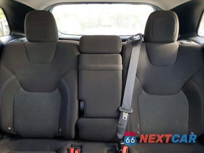 Zdjęcie 10 z 13 samochodu: 2019 JEEP CHEROKEE LATITUDE VIN:1C4PJLCB1KD149748 - miniatura
