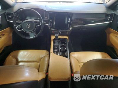 Zdjęcie 8 z 12 samochodu: 2018 VOLVO S90 T6 MOMENTUM VIN:LVY992MK2JP024452 - miniatura
