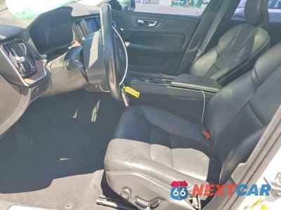 Zdjęcie 7 z 12 samochodu: 2021 VOLVO S60 T5 MOMENTUM VIN:7JR102TZ6MG118496 - miniatura