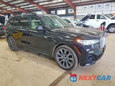 Czwarte zdjęcie samochodu z boku: 2019 BMW X7 XDRIVE40I VIN:5UXCW2C54KL086153 - miniatura