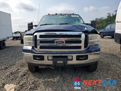 Piąte zdjęcie samochodu w środku: 2005 FORD F350 SUPER DUTY VIN:1FTWX33P05EC54978 - miniatura
